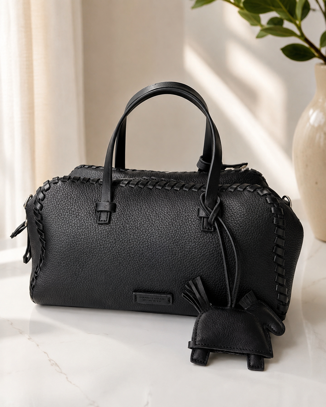 LEATHER HANDBAG